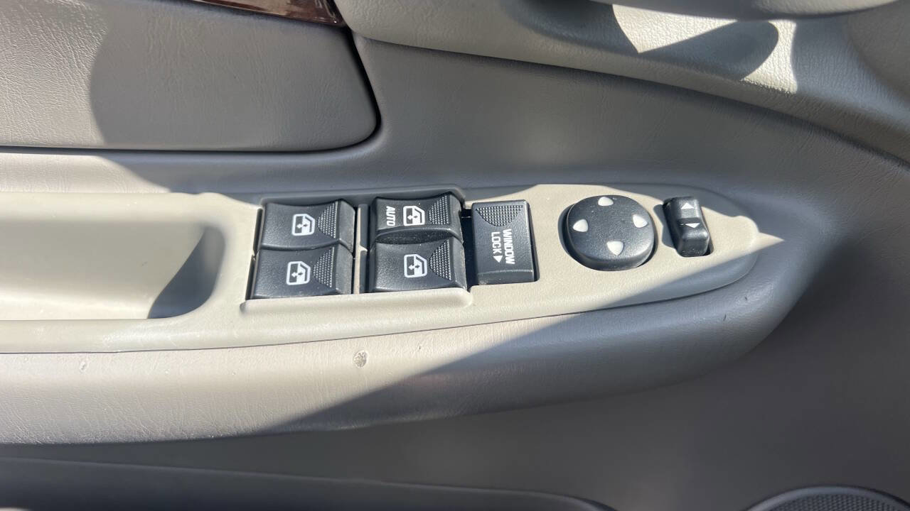 Used 2001 Chevrolet Impala image 16