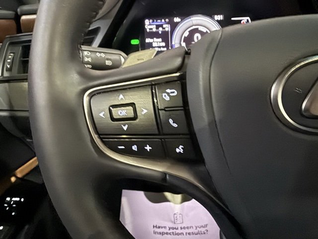 Used 2025 Lexus ES 300h w/ Premium Package image 14