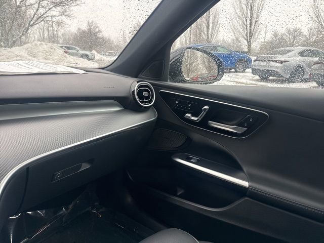 Used 2024 Mercedes-Benz C 300 Sedan image 29