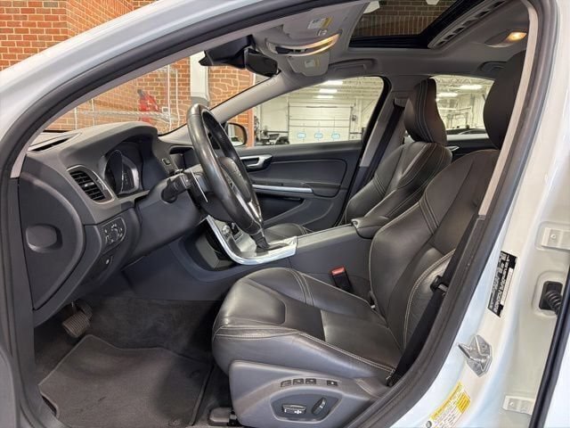 Used 2018 Volvo S60 T5 Dynamic w/ Vision Package AWD/4WD image 15
