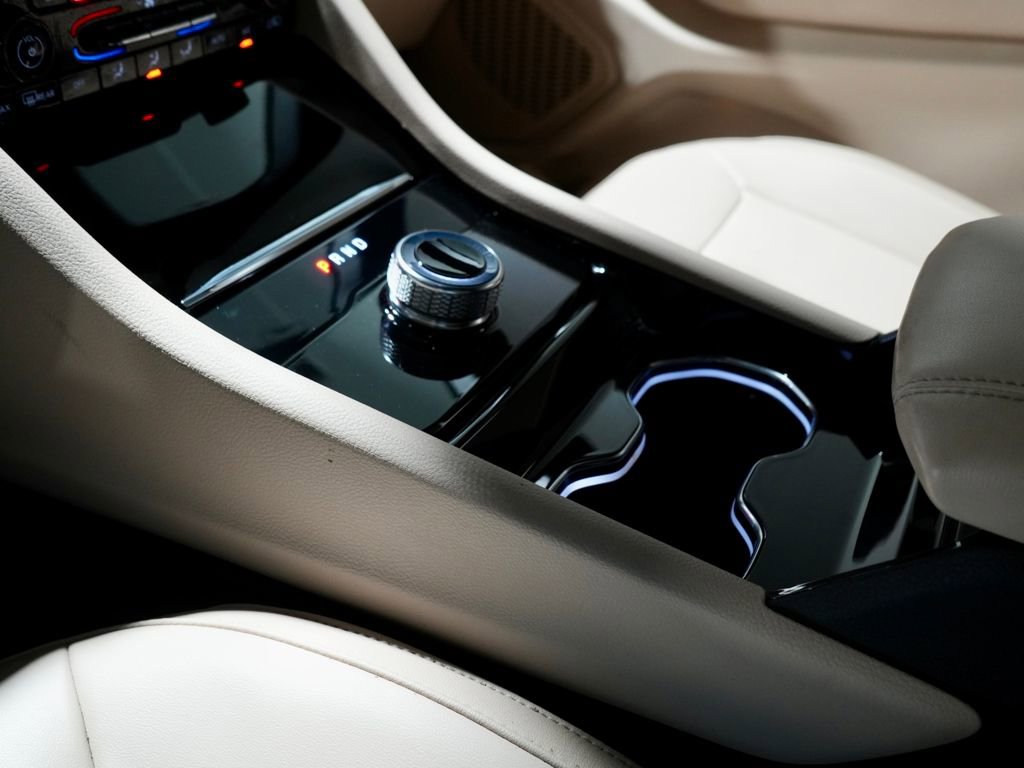 Used 2023 Jeep Grand Cherokee L Limited w/ Black Appearance Package image 21