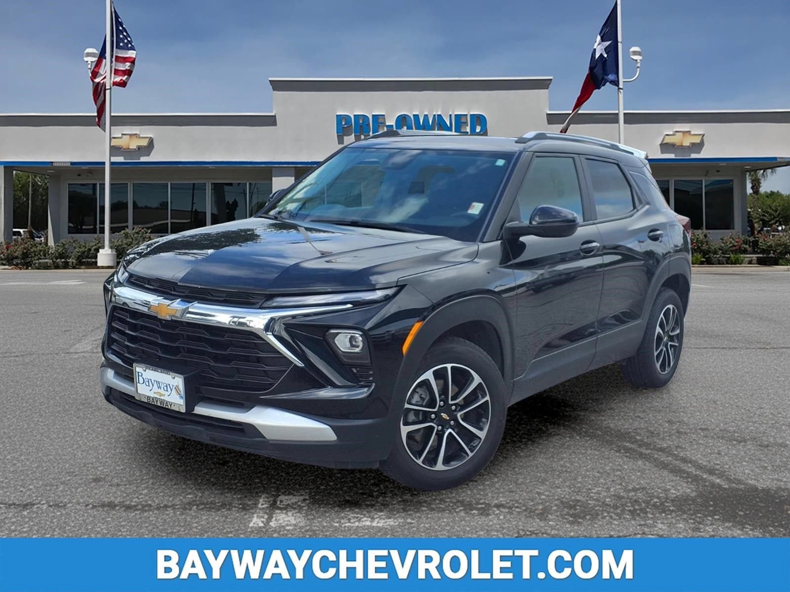 Used 2024 Chevrolet TrailBlazer LT FWD image 1