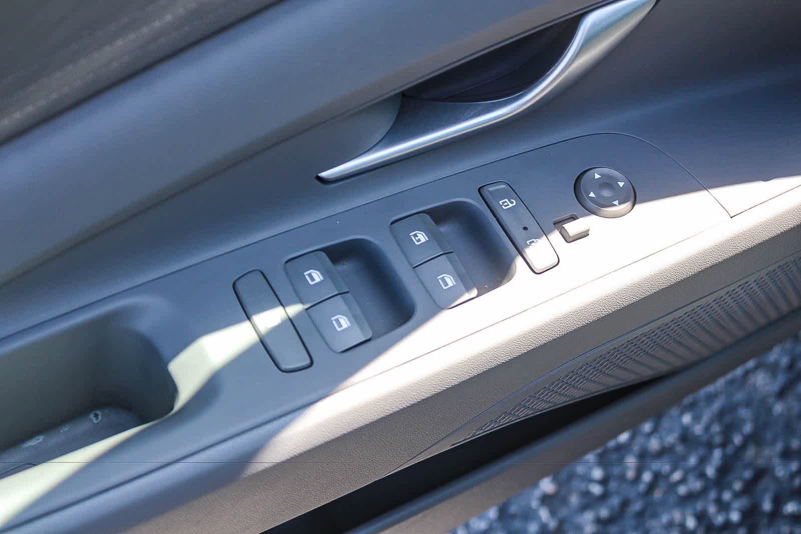 Certified 2023 Hyundai Elantra SE FWD image 26