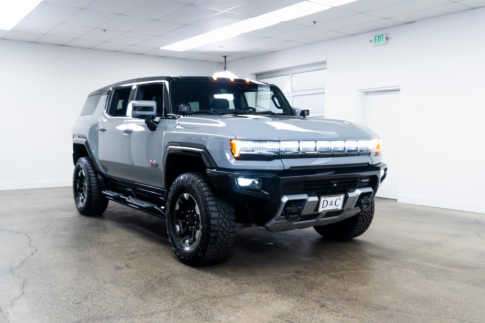 Used 2024 GMC Hummer EV 2X w/ Extreme Off-Road Package image 26