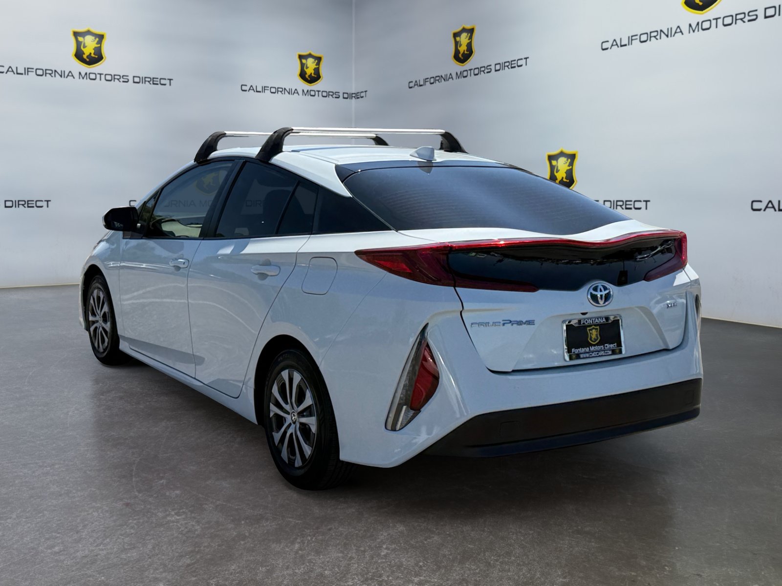Used 2022 Toyota Prius Prime XLE FWD image 3