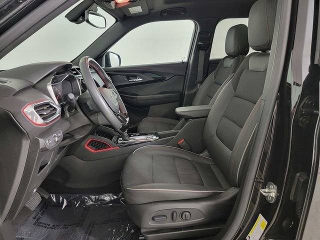 Used 2023 Chevrolet TrailBlazer RS w/ Sun and Liftgate Package FWD image 13