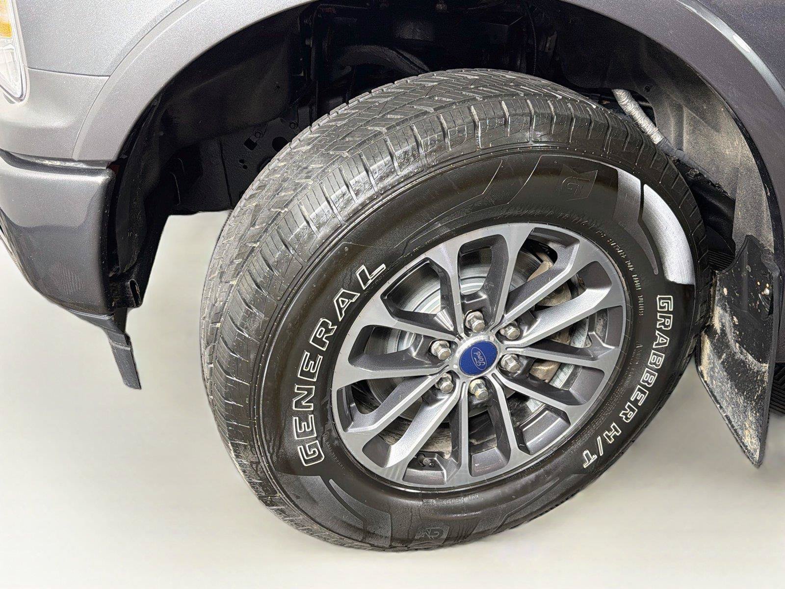 Used 2020 Ford F150 XLT w/ Equipment Group 302A Luxury AWD/4WD image 38