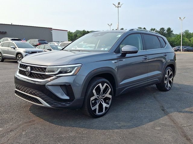 Certified 2022 Volkswagen Taos SEL AWD/4WD image 3