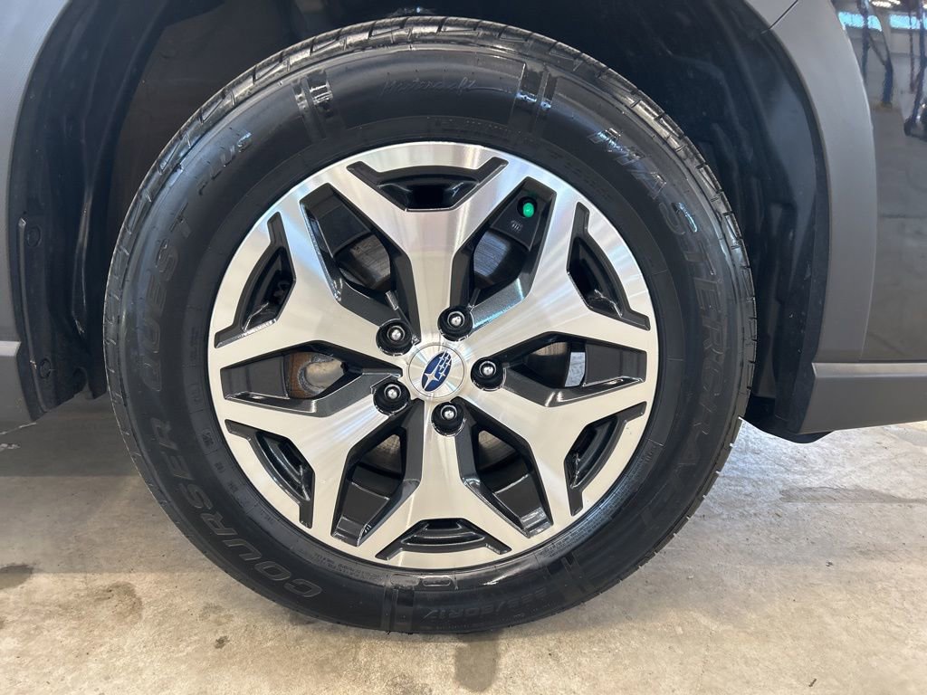 Certified 2023 Subaru Forester Premium image 27