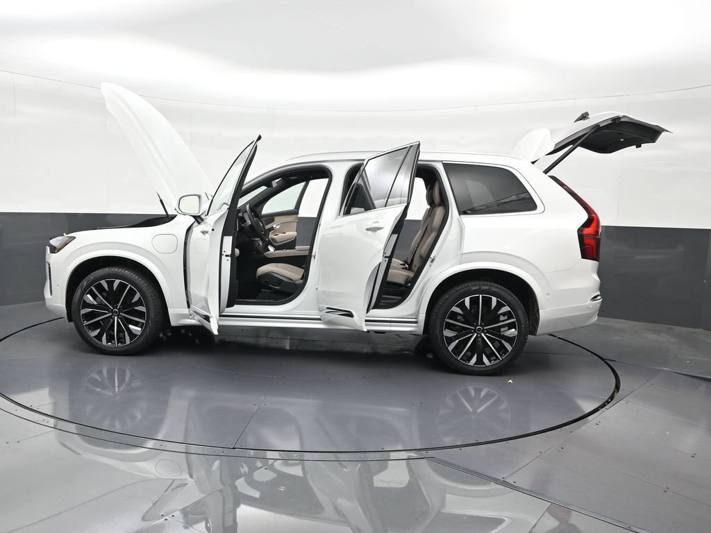 New 2026 Volvo XC90 T8 Plus AWD/4WD image 31