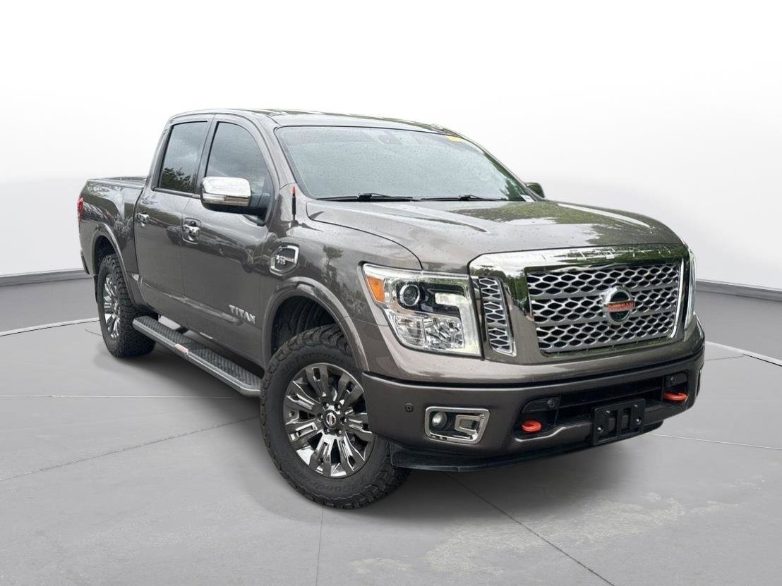 Used 2017 Nissan Titan Platinum Reserve RWD image 4