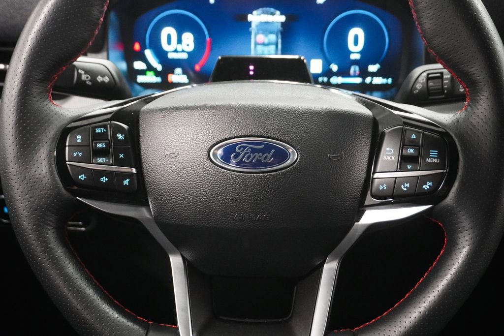 Used 2025 Ford Explorer ST-Line w/ ST-Line Street Pack image 19