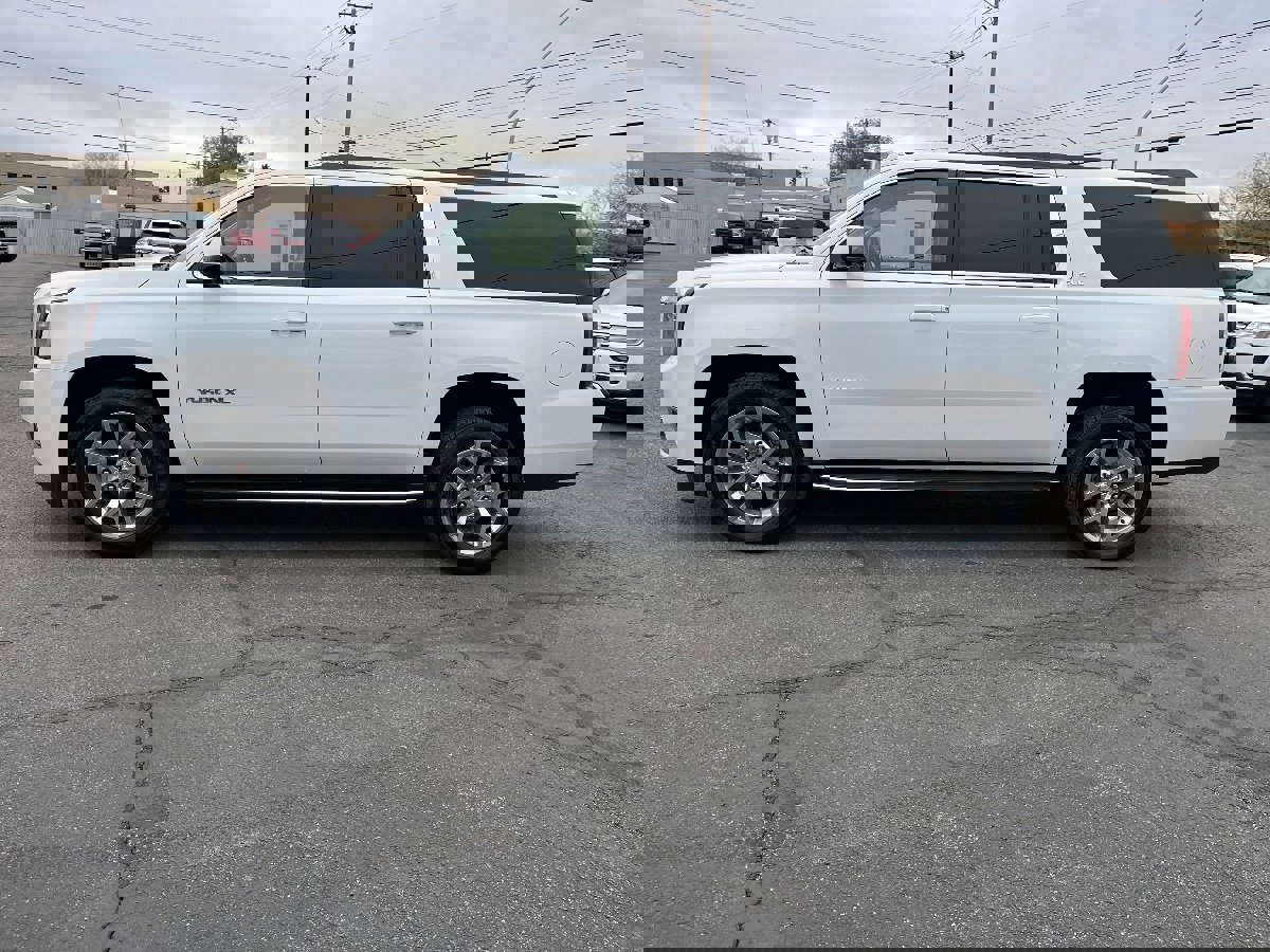 Used 2019 GMC Yukon XL SLE w/ SLE Value Package image 9