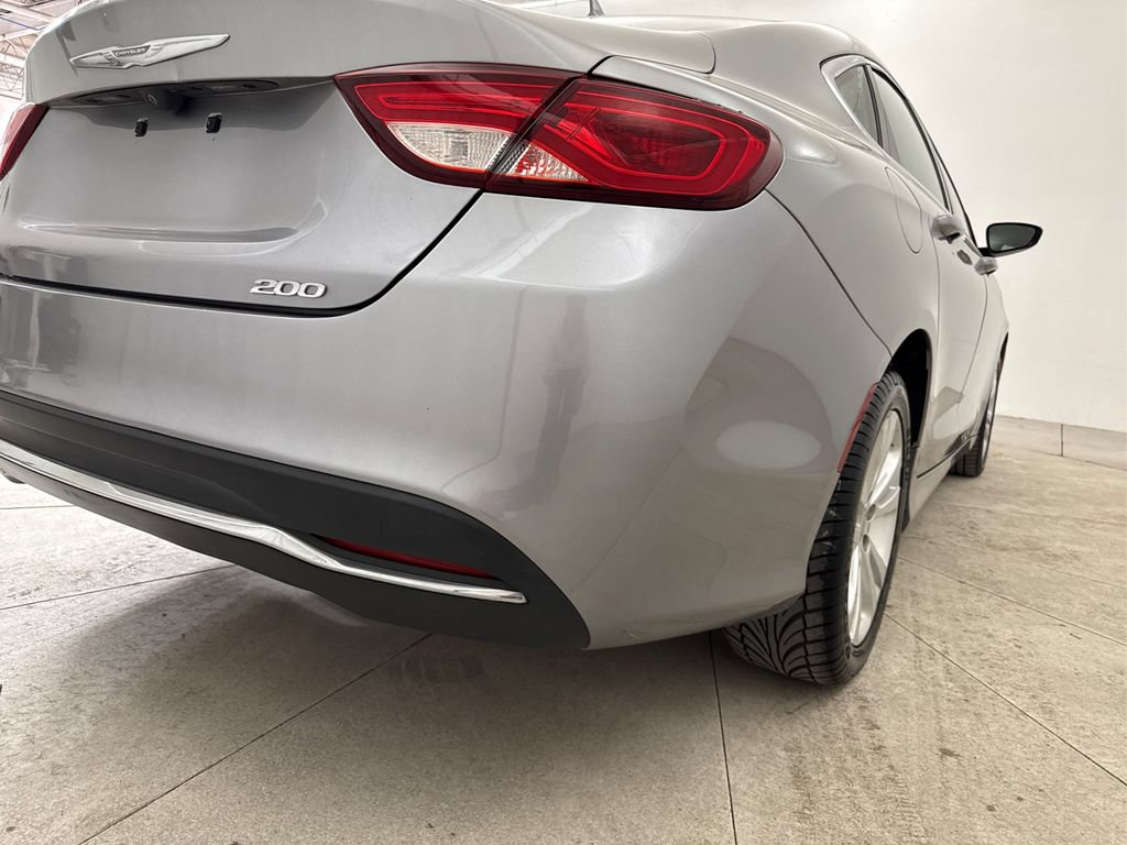 Used 2017 Chrysler 200 Limited Platinum FWD image 22