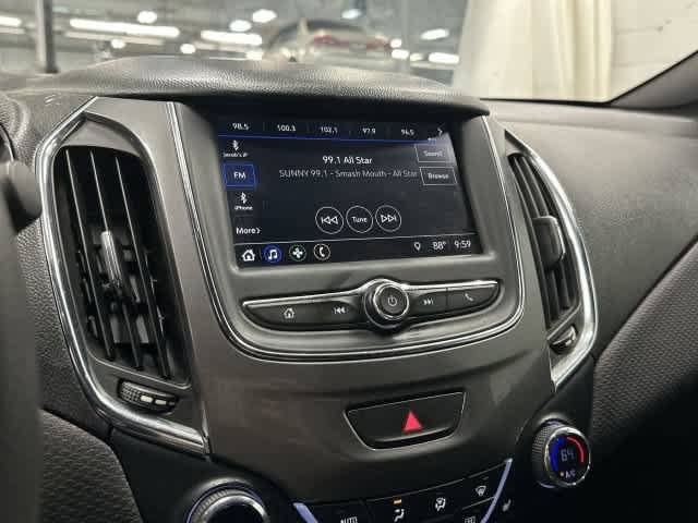 Used 2019 Chevrolet Cruze LT w/ Convenience Package FWD image 22