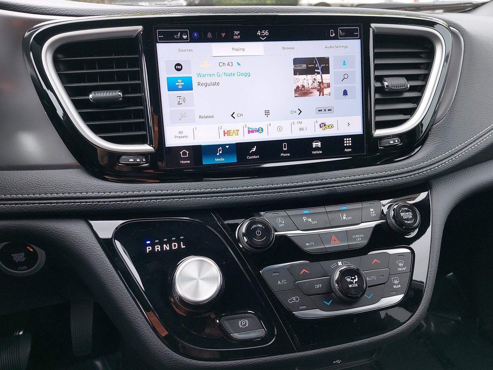 New 2026 Chrysler Pacifica Select image 22