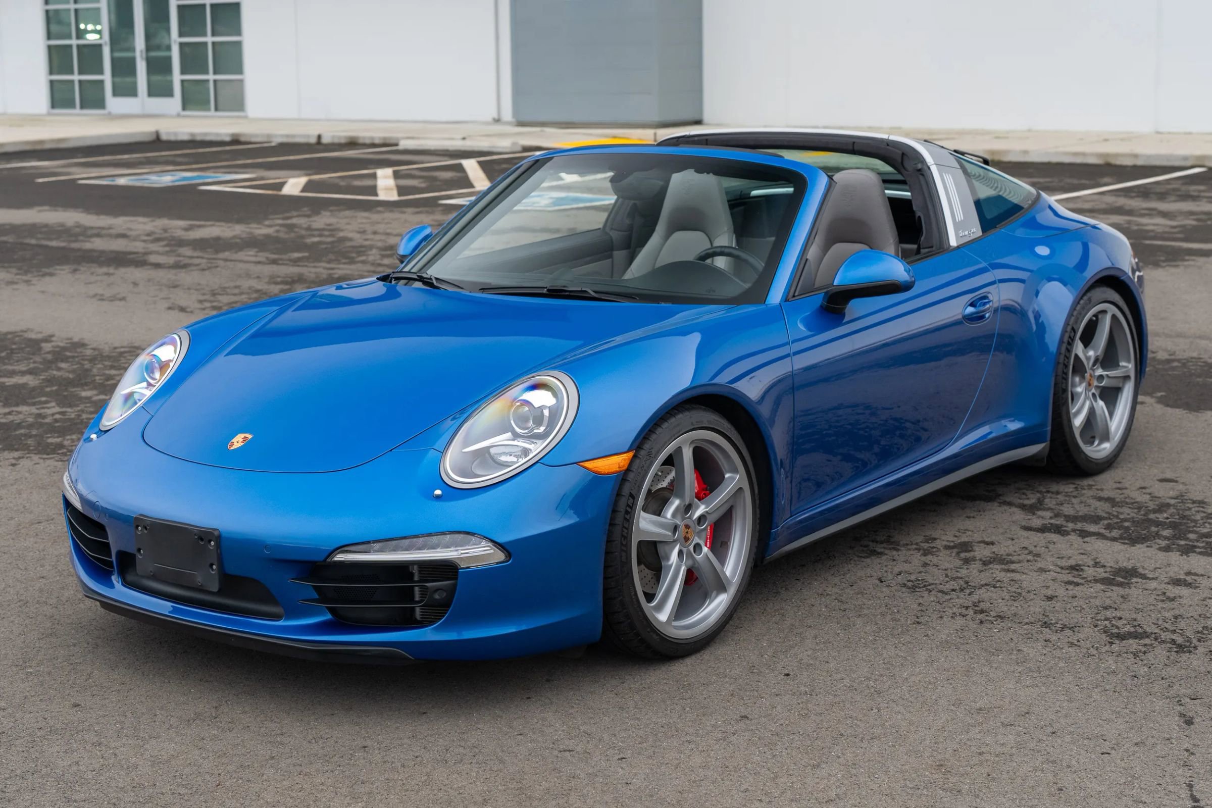 Used 2015 Porsche 911 Targa 4S image 36