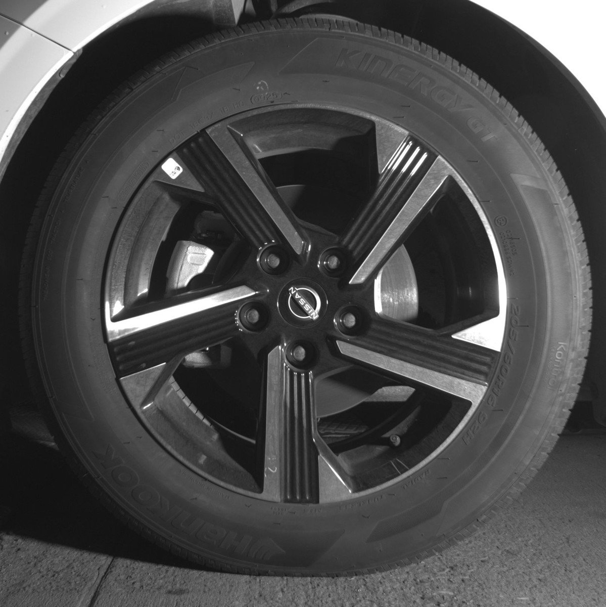 Used 2025 Nissan Sentra SV image 11