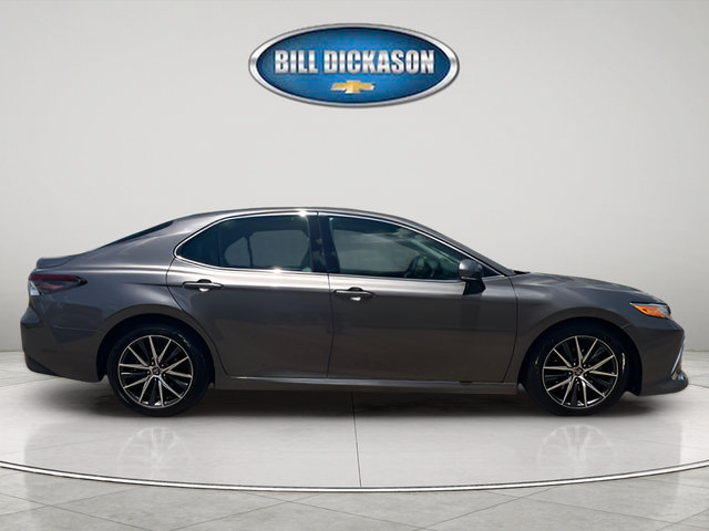 Used 2023 Toyota Camry XLE FWD image 9