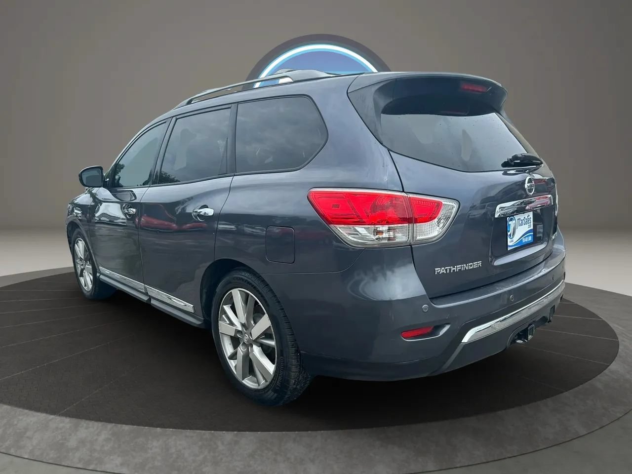 Used 2014 Nissan Pathfinder Platinum w/ Platinum Premium Package FWD image 20