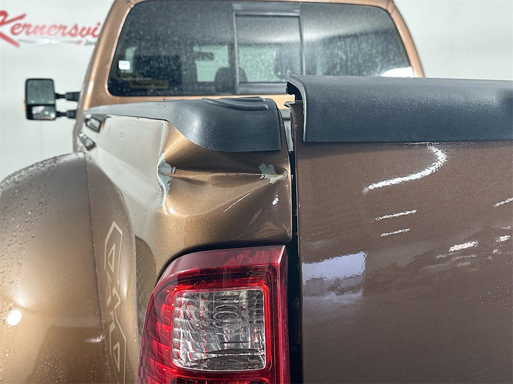 Used 2012 Ford F350 Lariat image 10