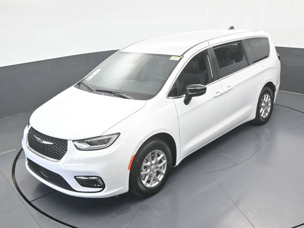New 2026 Chrysler Pacifica Select image 39