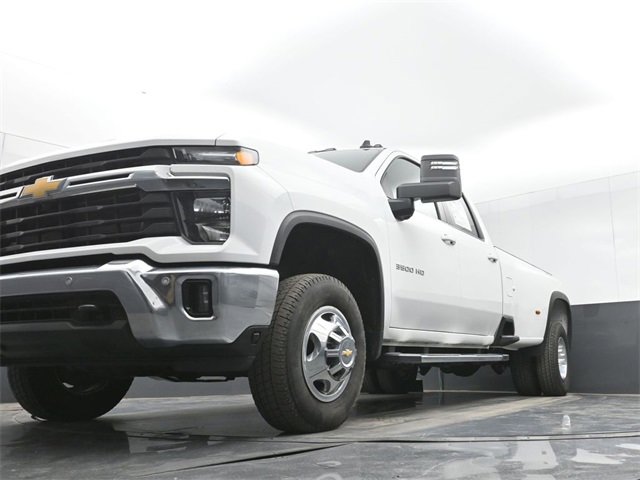 Used 2025 Chevrolet Silverado 3500 LT w/ All Star Edition image 41