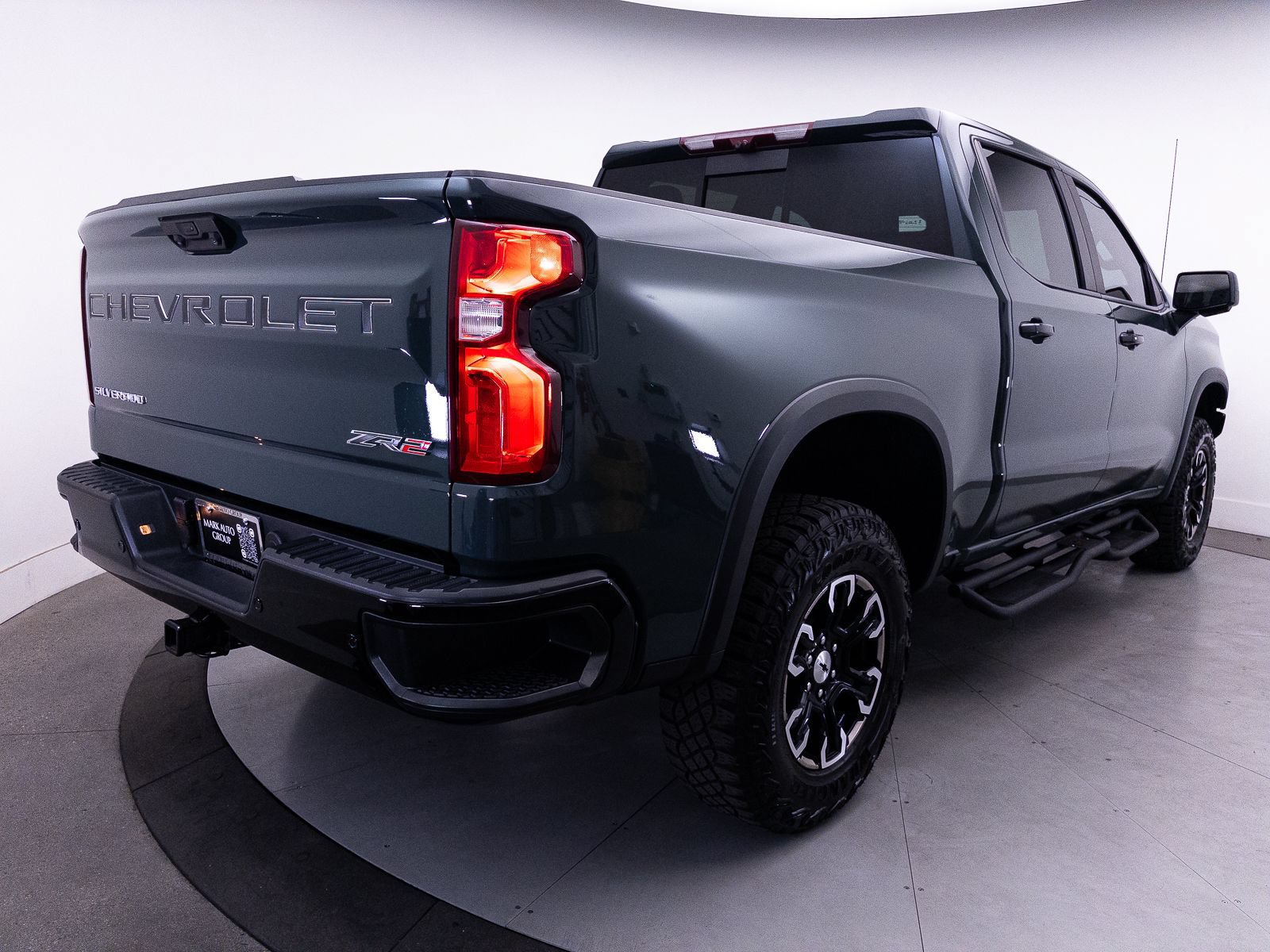 Used 2025 Chevrolet Silverado 1500 ZR2 w/ Technology Package AWD/4WD image 25