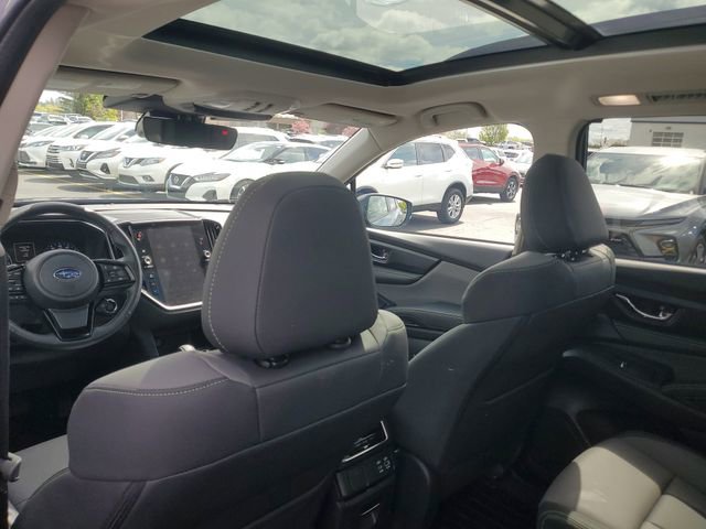 Certified 2025 Subaru Ascent Onyx Edition w/ Onyx Package AWD/4WD image 12