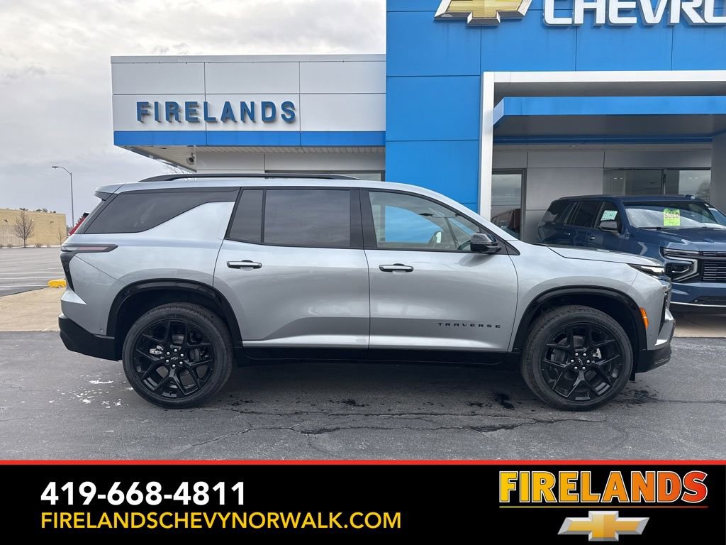 New 2026 Chevrolet Traverse RS w/ LPO, Floor Liner Package image 8