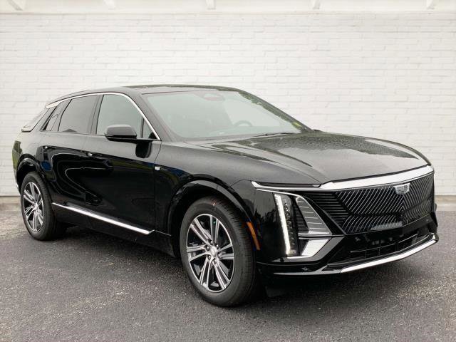 New 2024 Cadillac Lyriq Luxury w/ LPO, Floor Liner Package image 1