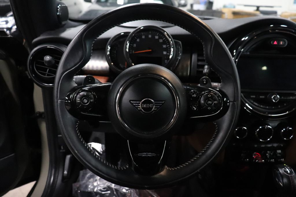 Used 2019 MINI Cooper S image 19