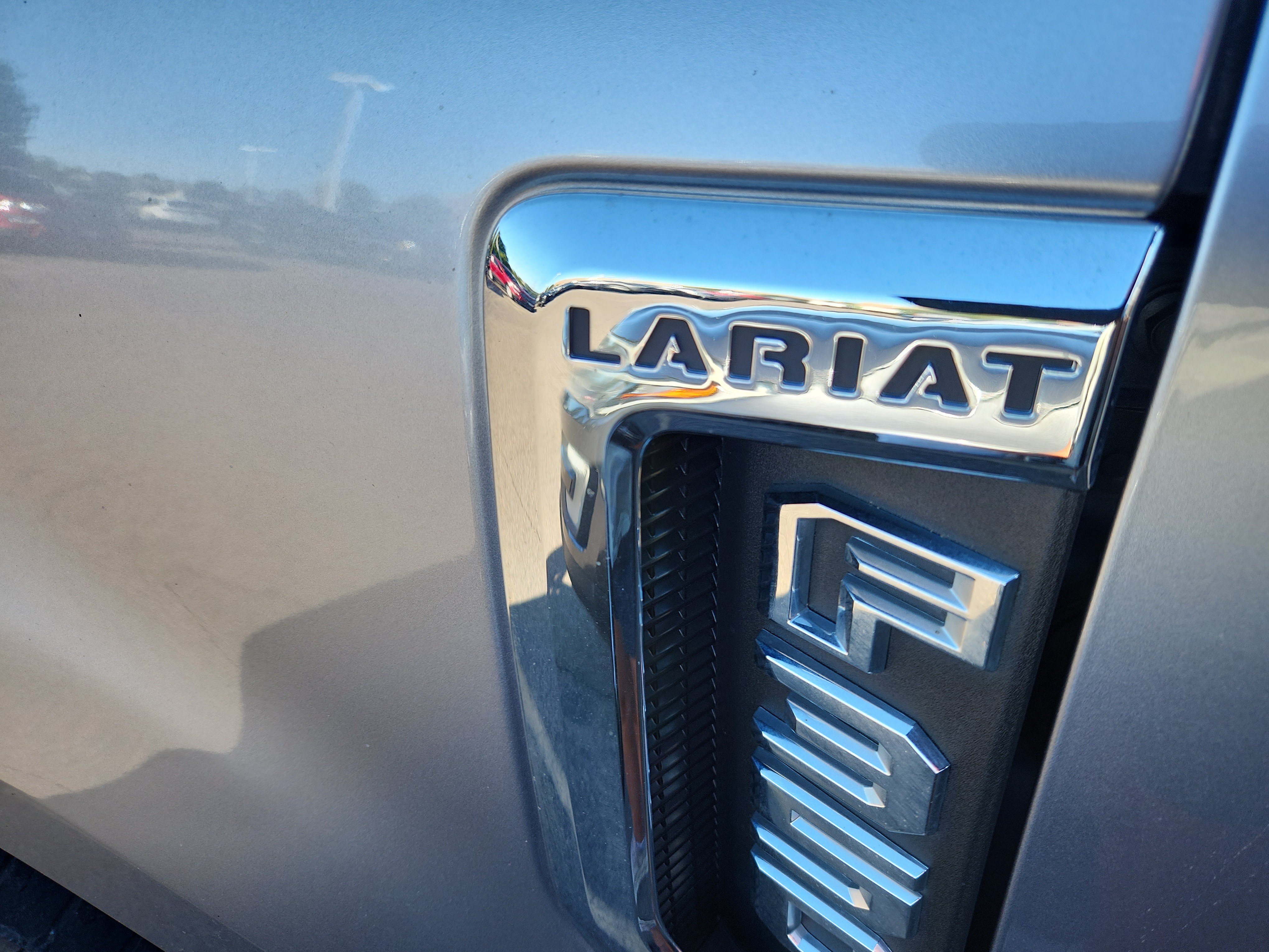 Used 2020 Ford F350 Lariat w/ Lariat Value Package AWD/4WD image 6