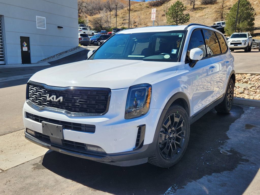 Used 2022 Kia Telluride SX w/ Nightfall Edition Package image 17