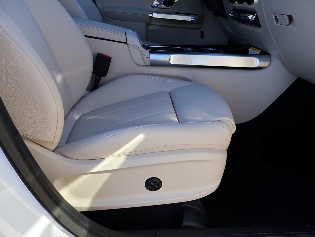 New 2026 Mercedes-Benz GLB 250 4MATIC image 12