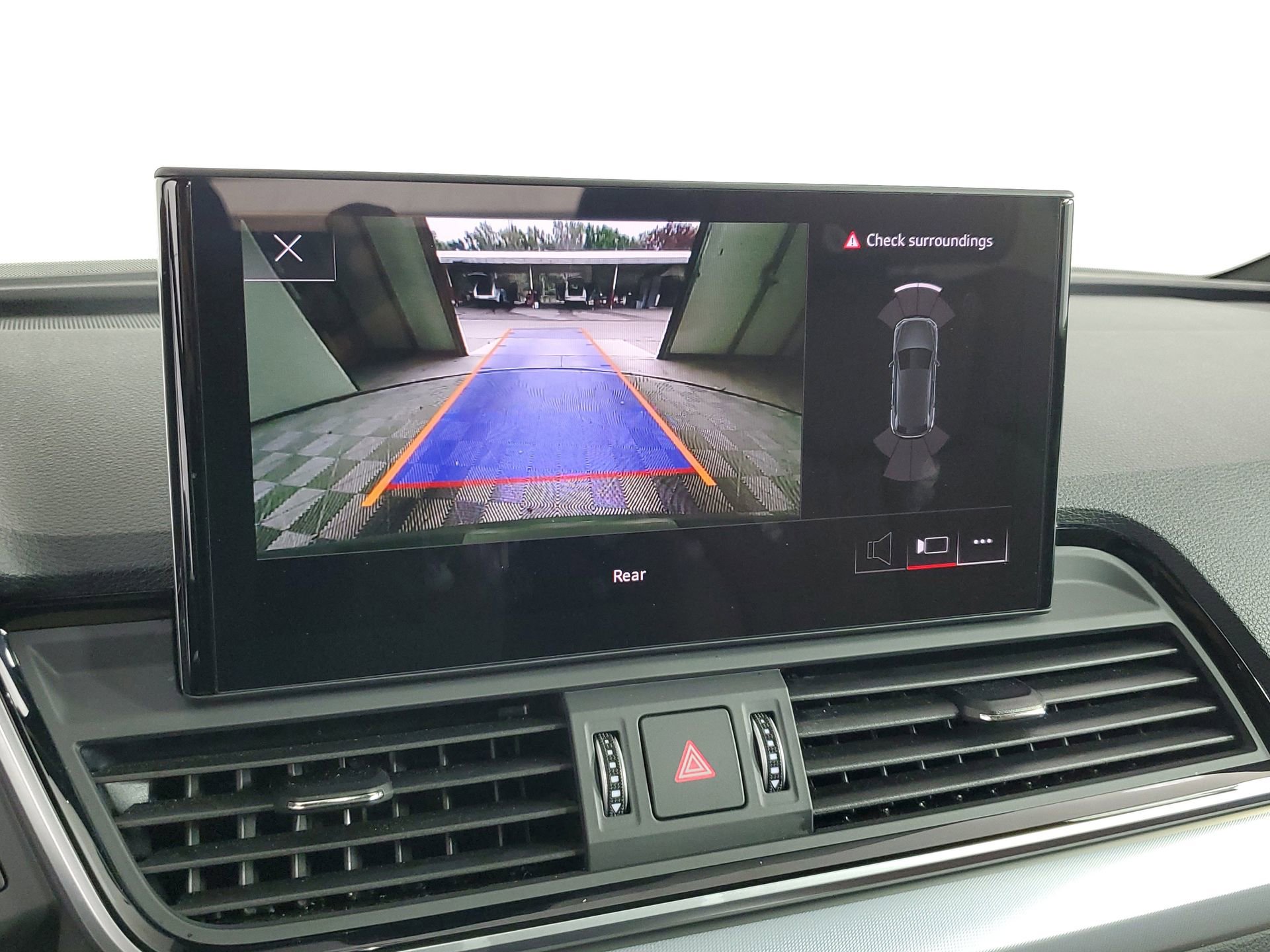 Certified 2025 Audi Q5 2.0T Premium w/ Convenience Plus Package image 39