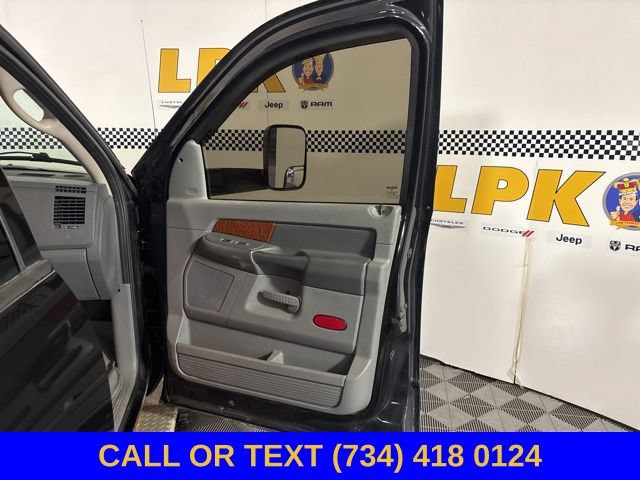 Used 2006 Dodge Ram 3500 Truck SLT w/ Light Group AWD/4WD image 16