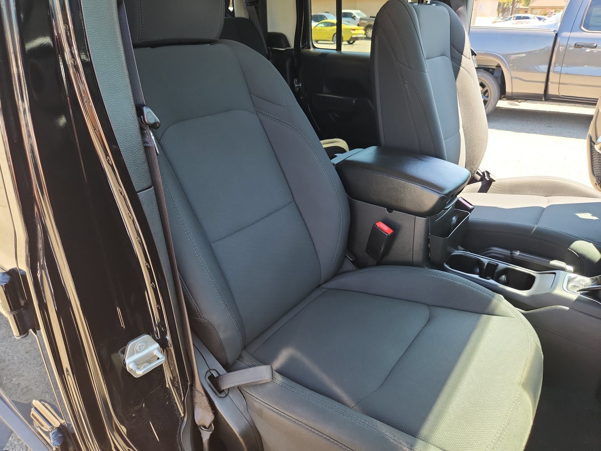 Used 2022 Jeep Gladiator Sport AWD/4WD image 24