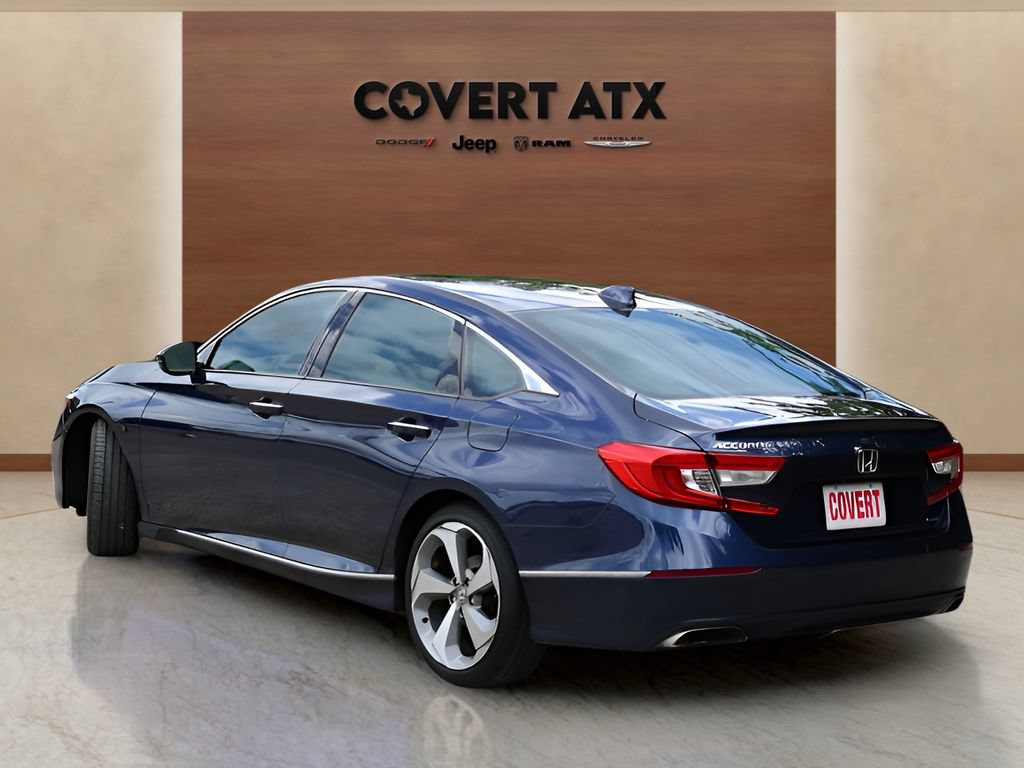 Used 2018 Honda Accord Touring image 3