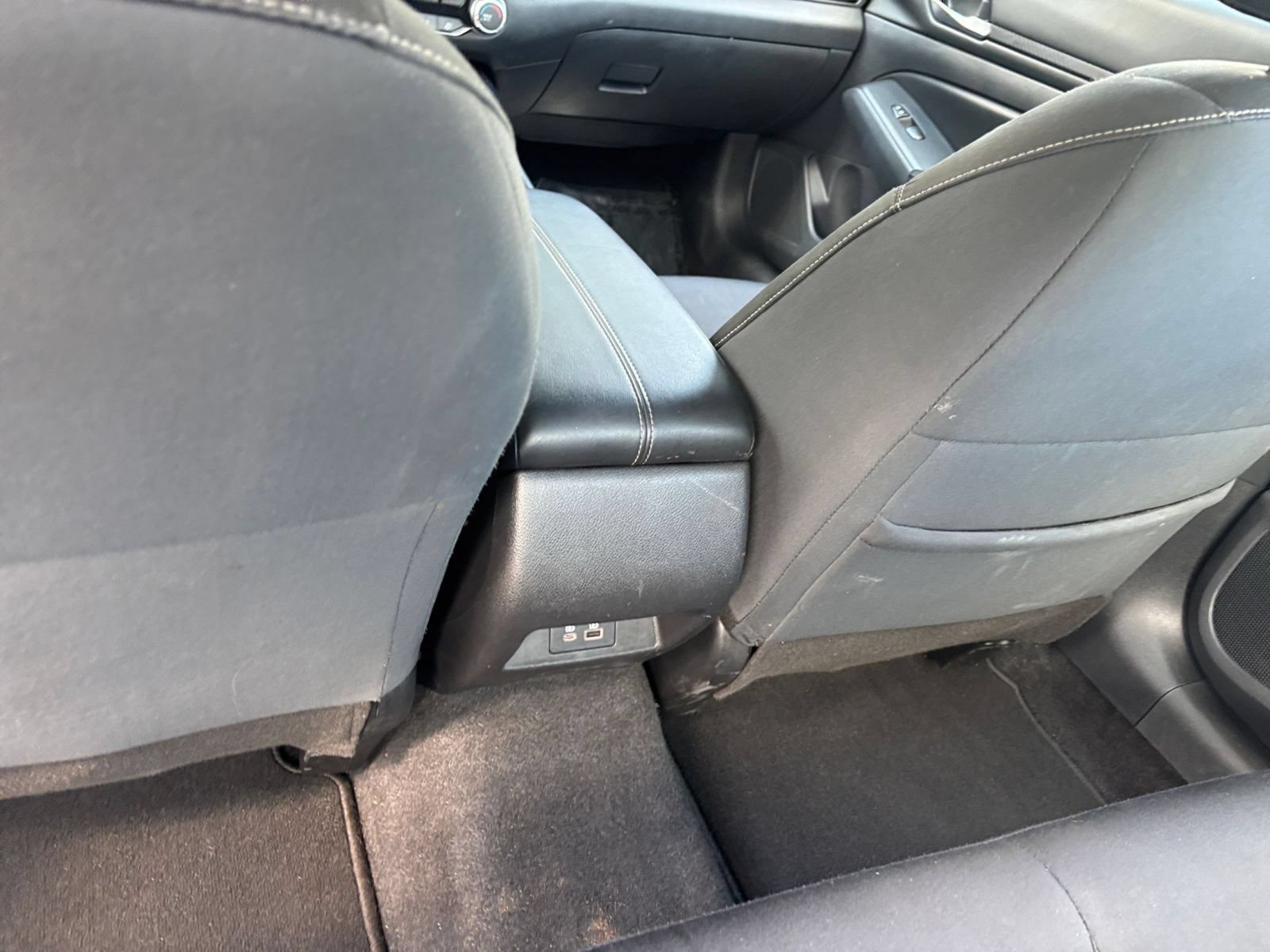 Used 2025 Nissan Altima 2.5 SV FWD image 23