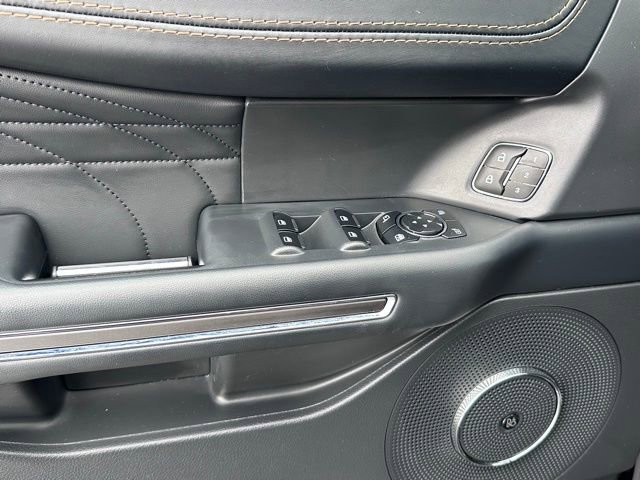 Used 2023 Ford Expedition Max Platinum image 25