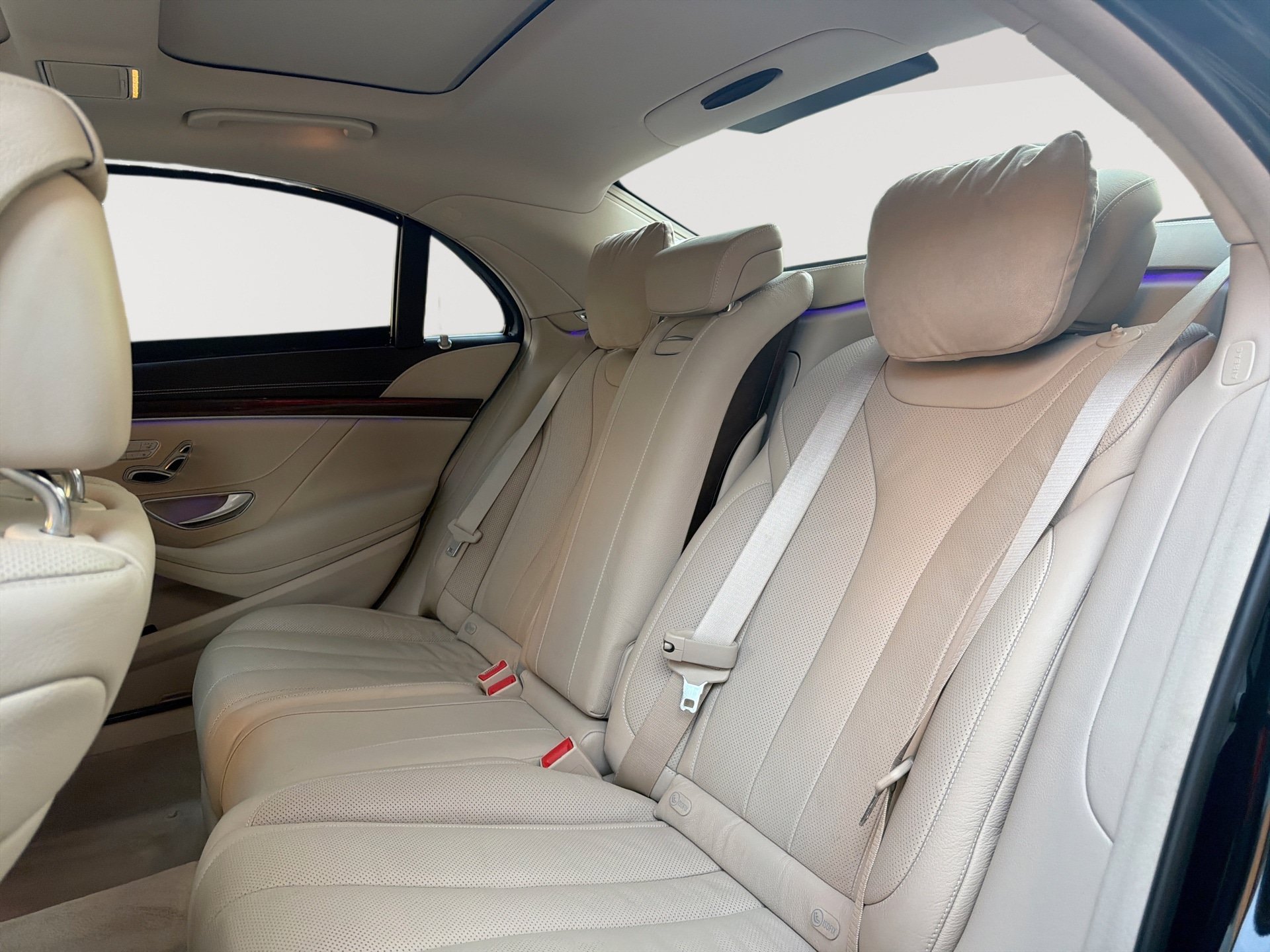 Used 2017 Mercedes-Benz S 550 4MATIC Sedan image 26