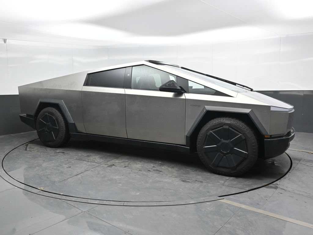 Used 2024 Tesla Cybertruck Cyberbeast AWD/4WD image 5