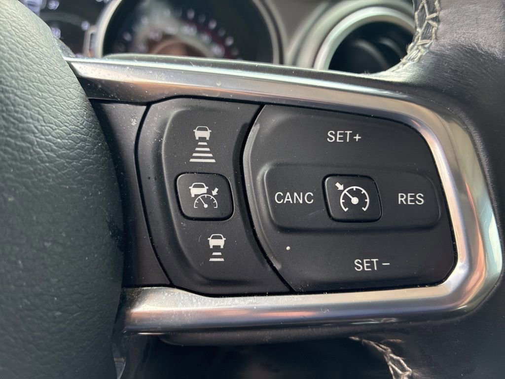 Used 2022 Jeep Gladiator Rubicon w/ LED Lighting Group image 12