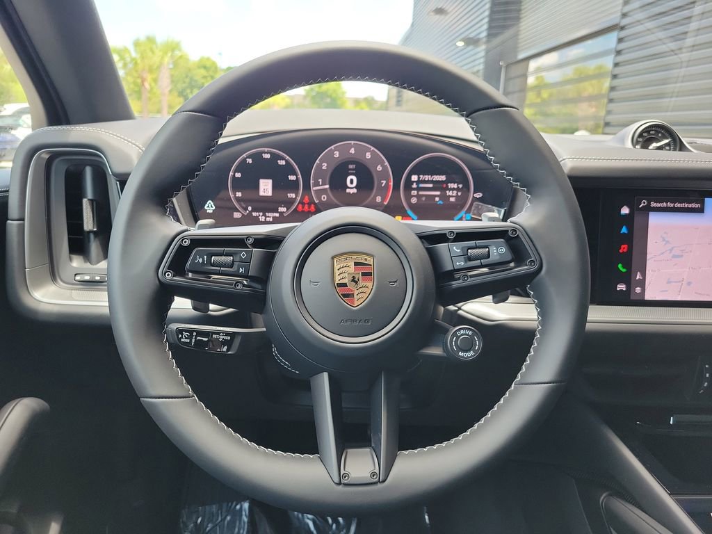 New 2025 Porsche Cayenne S image 38