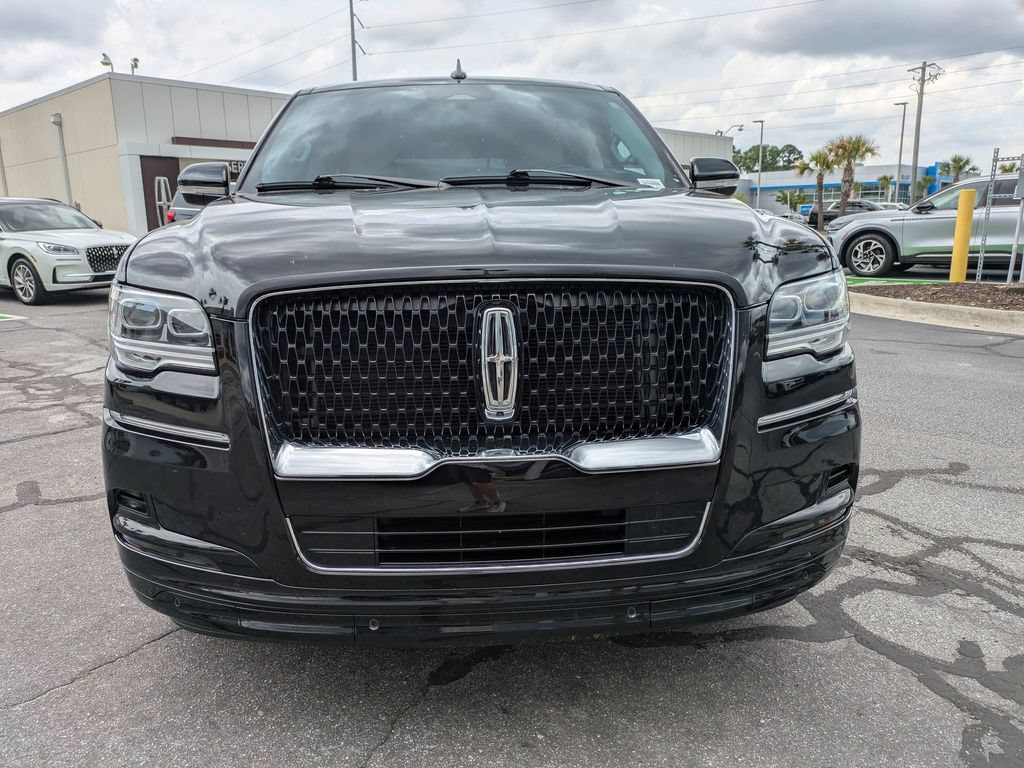 Used 2023 Lincoln Navigator L Reserve AWD/4WD image 9