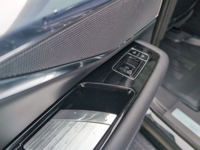 New 2026 Cadillac Escalade IQ Luxury 1 image 11