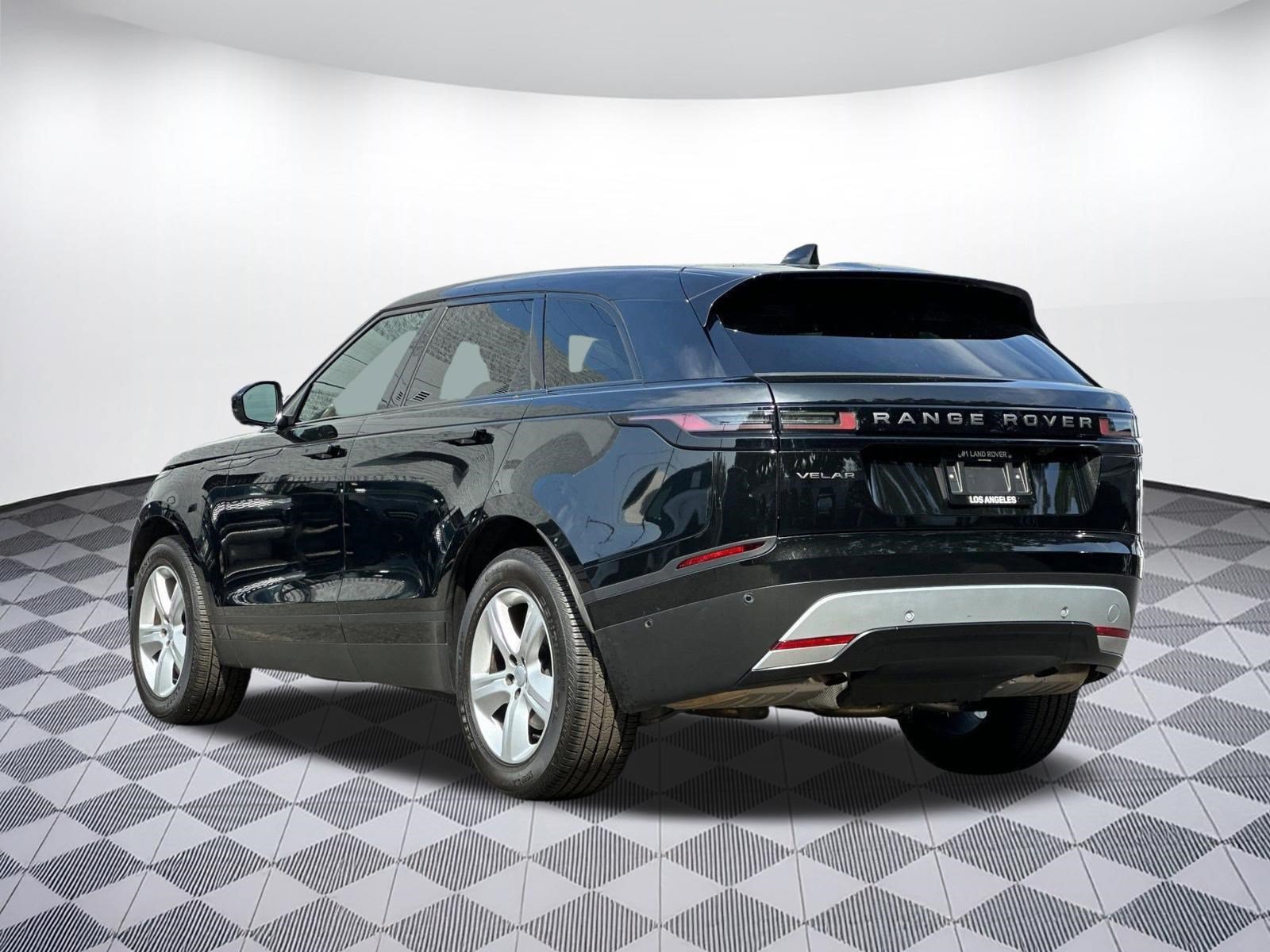 Used 2026 Land Rover Range Rover Velar S AWD/4WD image 2