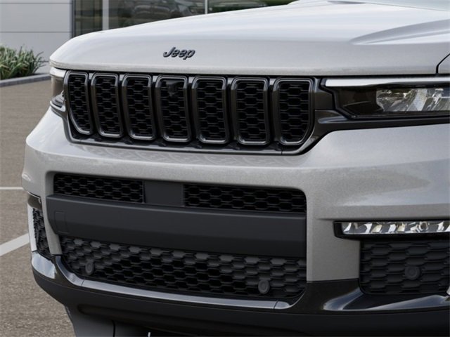 New 2025 Jeep Grand Cherokee L Limited w/ Luxury Tech Group II image 11