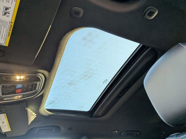 New 2026 Jeep Grand Cherokee Altitude image 12